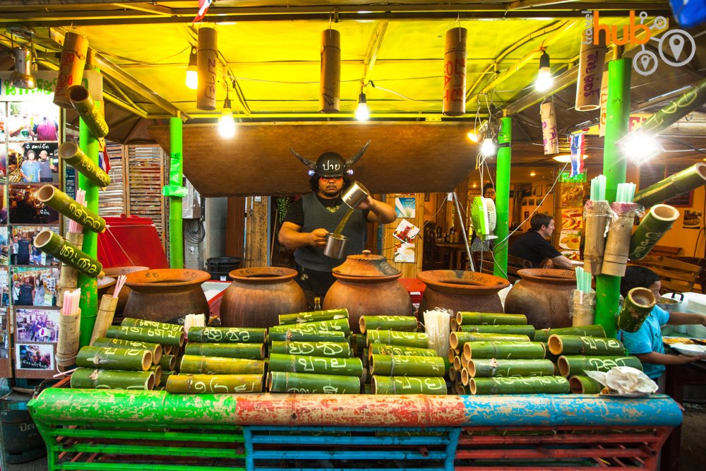 Drinks stand at the Pai Night Market