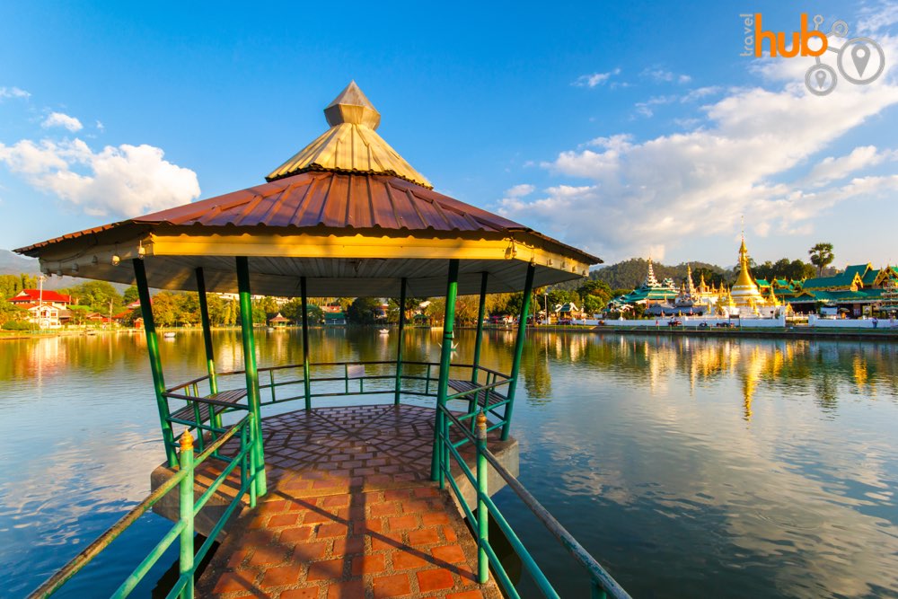 On the lake in the city of Mae Hong Son