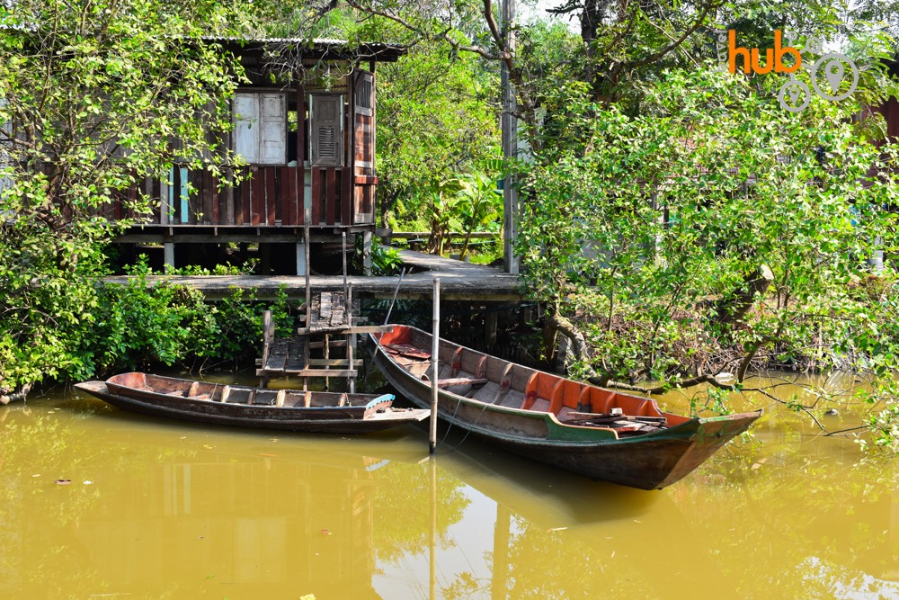 Plentiful waterways criss cross the Bang Khachao area