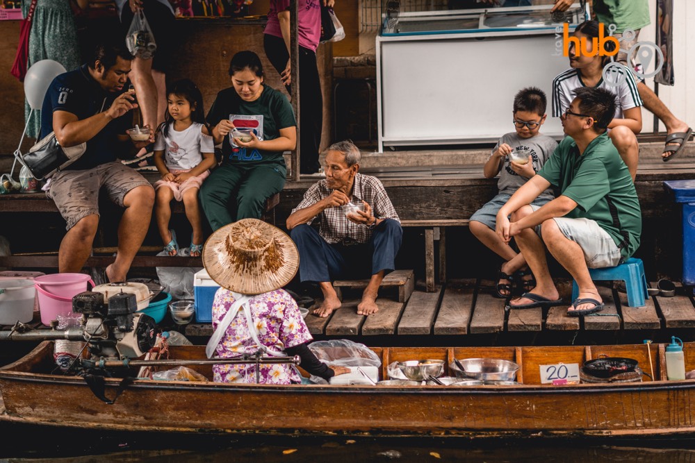 The weekends bring a lot of locals out for their breakfast at Taling Chan Floating Market