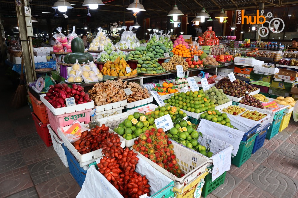 Locally grown Thai fruit on sale at Don Wai Market