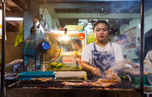 <p><strong>Flower Market and Patpong Tour</strong></p>
