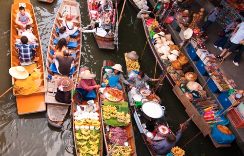 <p><strong>Floating Market, Wat Po (OR Grand Palace), Wat Arun</strong></p>
